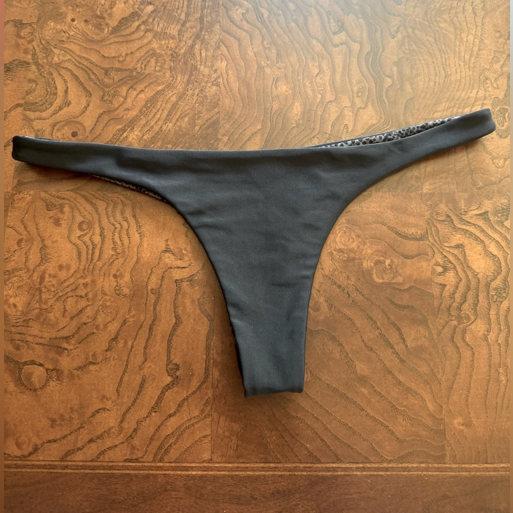 Acacia 🌺 Pipeline Classic Black Bikini Bottom
